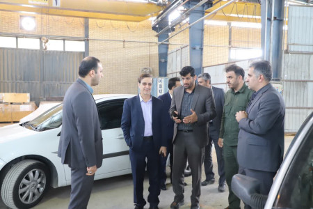 رونمایی از خودرو امداد مترو قم با حضور شهردار قم